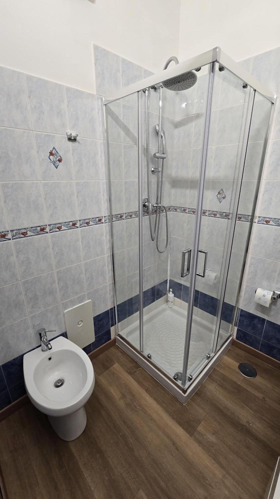 Casa Vacanze Oikia - Room Girasole 那不勒斯 外观 照片