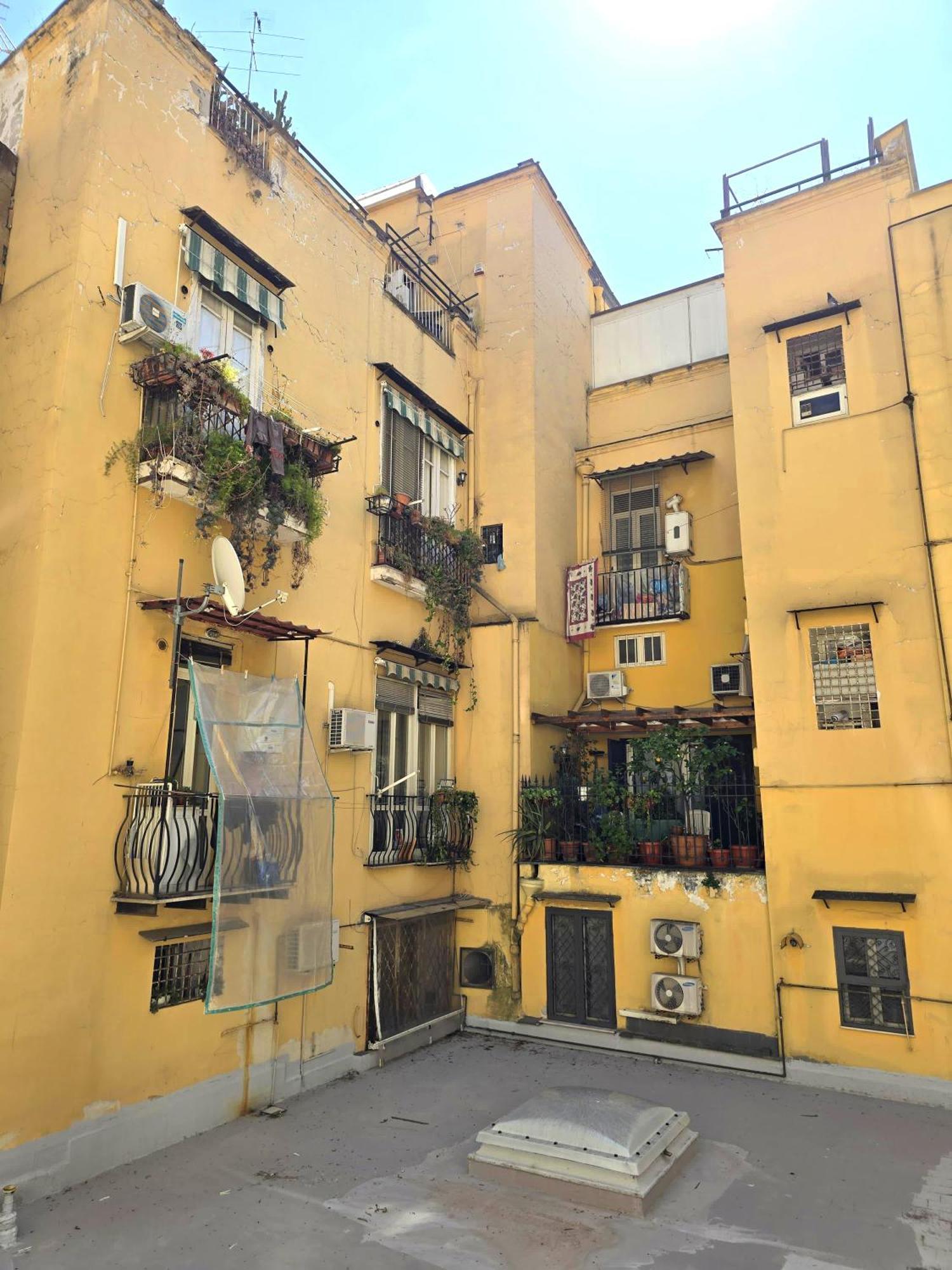 Casa Vacanze Oikia - Room Girasole 那不勒斯 外观 照片